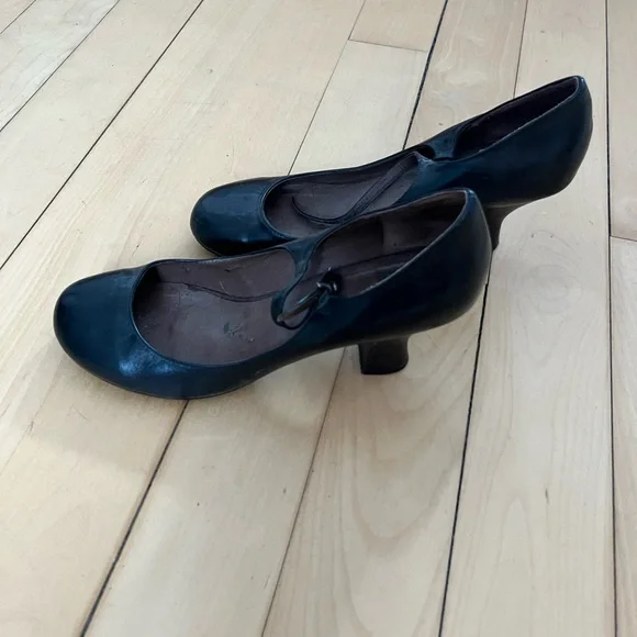 Women's Black Mary Jane Heels with Ankle Strap - Picture 4 of 4